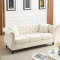 Beżowa aksamitna sofa Chesterfield 3-osobowa z ćwiekami i 2 poduszkami