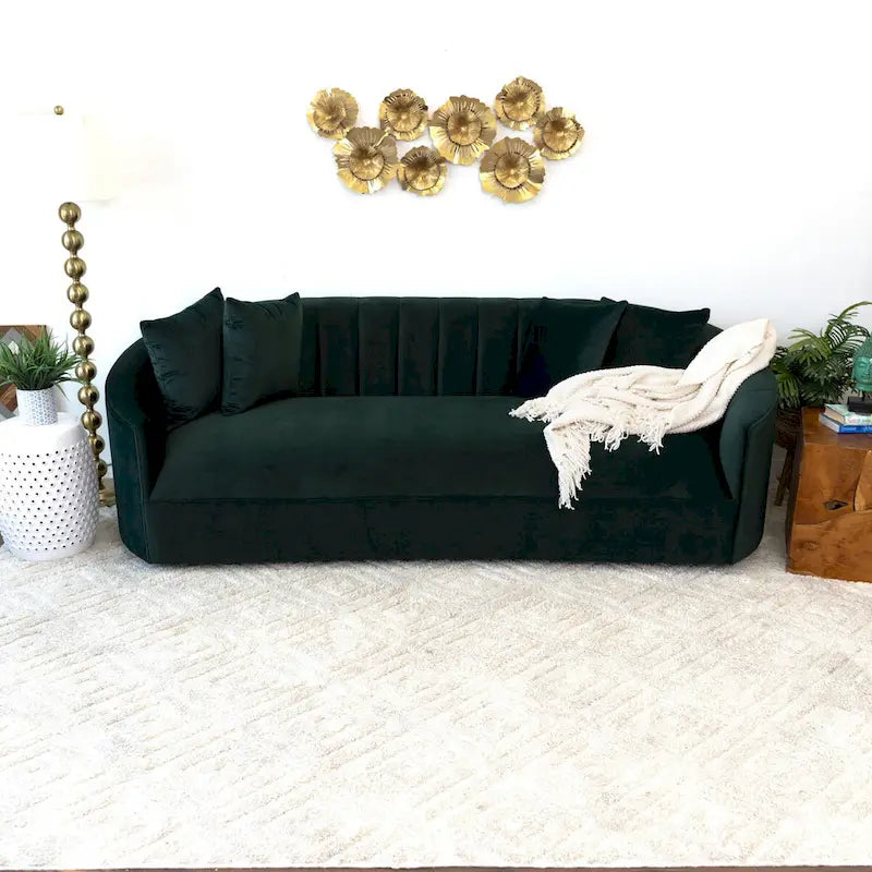 Aksamitna sofa w kolorze zielonym z ciasnym oparciem w stylu Mid-Century Modern
